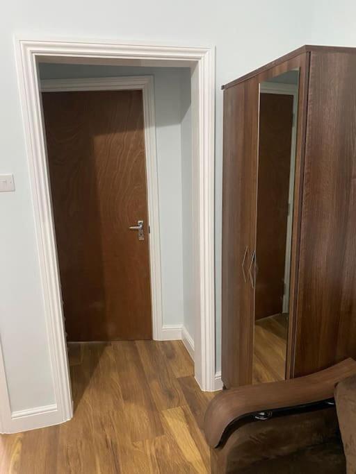 007- S1Premium Location Studio Apartment Central 런던 외부 사진